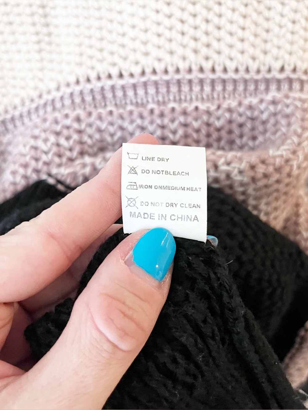 Oversized Slouchy Colorblock Crewneck Sweater - Pink, Cream & Black- Size Medium - Picture 9 of 9